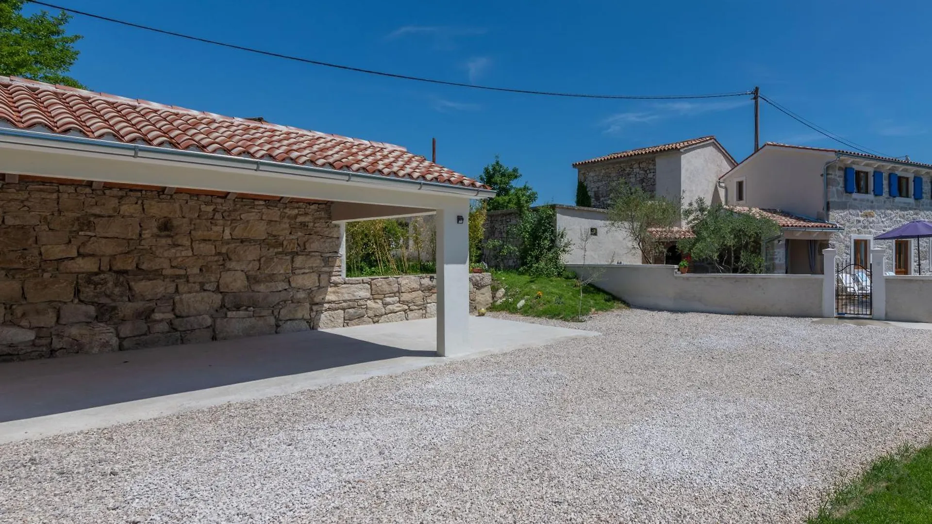 Villa Azi, A Cozy Mediterranean Hideaway, Peaceful And Fenced Pićan