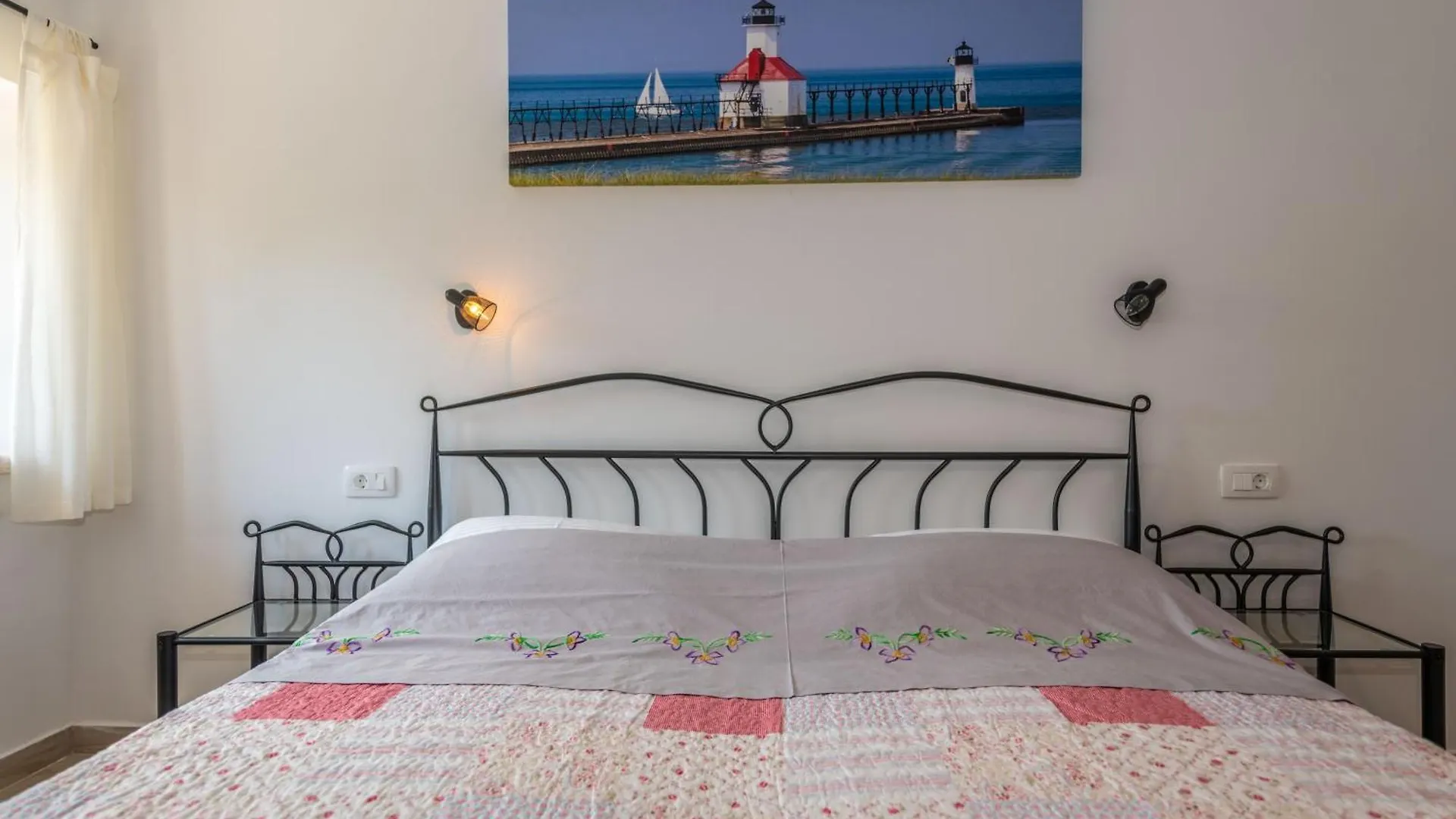 Villa Azi, A Cozy Mediterranean Hideaway, Peaceful And Fenced Pićan Dom wakacyjny