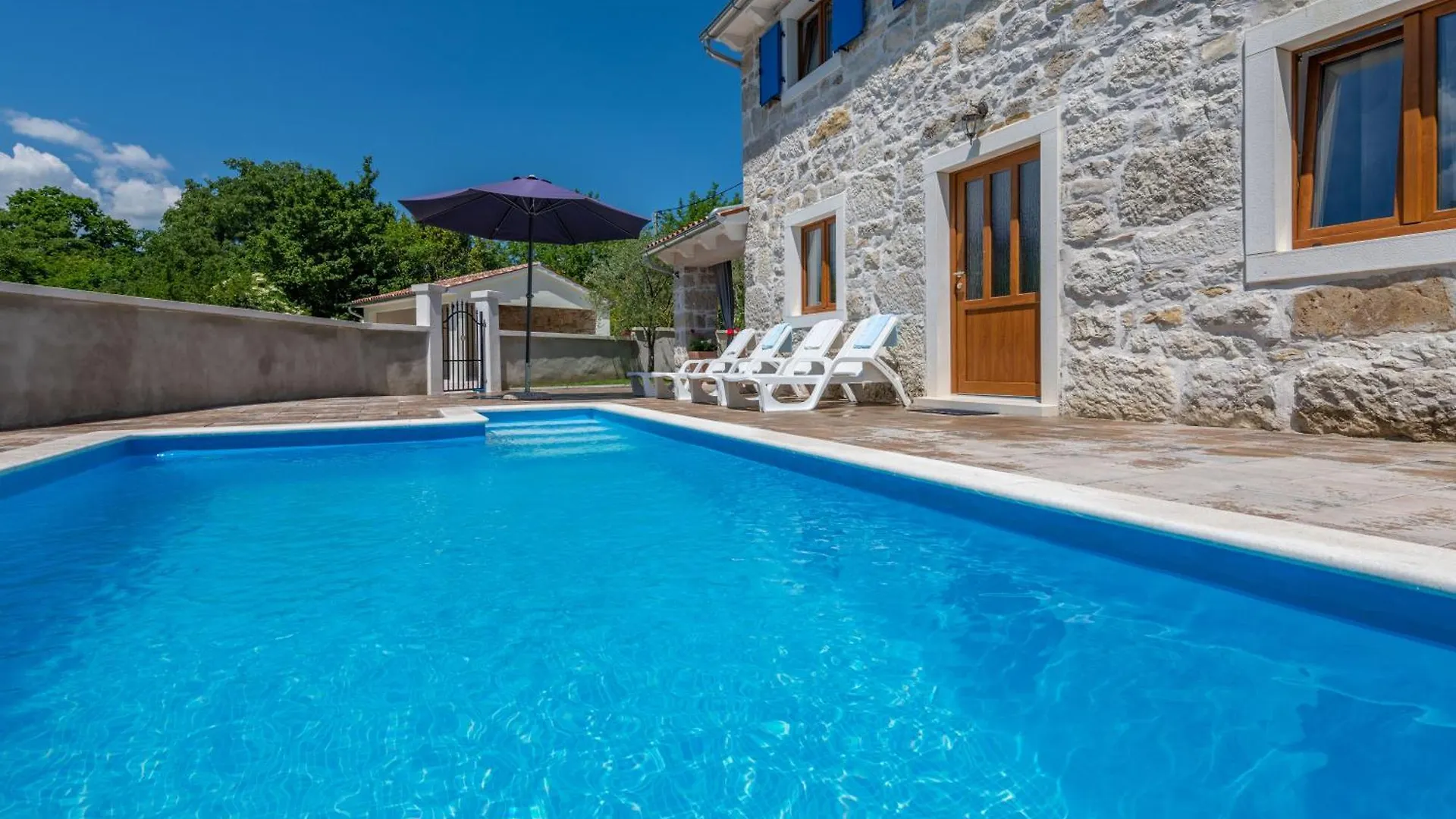 Villa Azi, A Cozy Mediterranean Hideaway, Peaceful And Fenced Pićan Σπίτι διακοπών