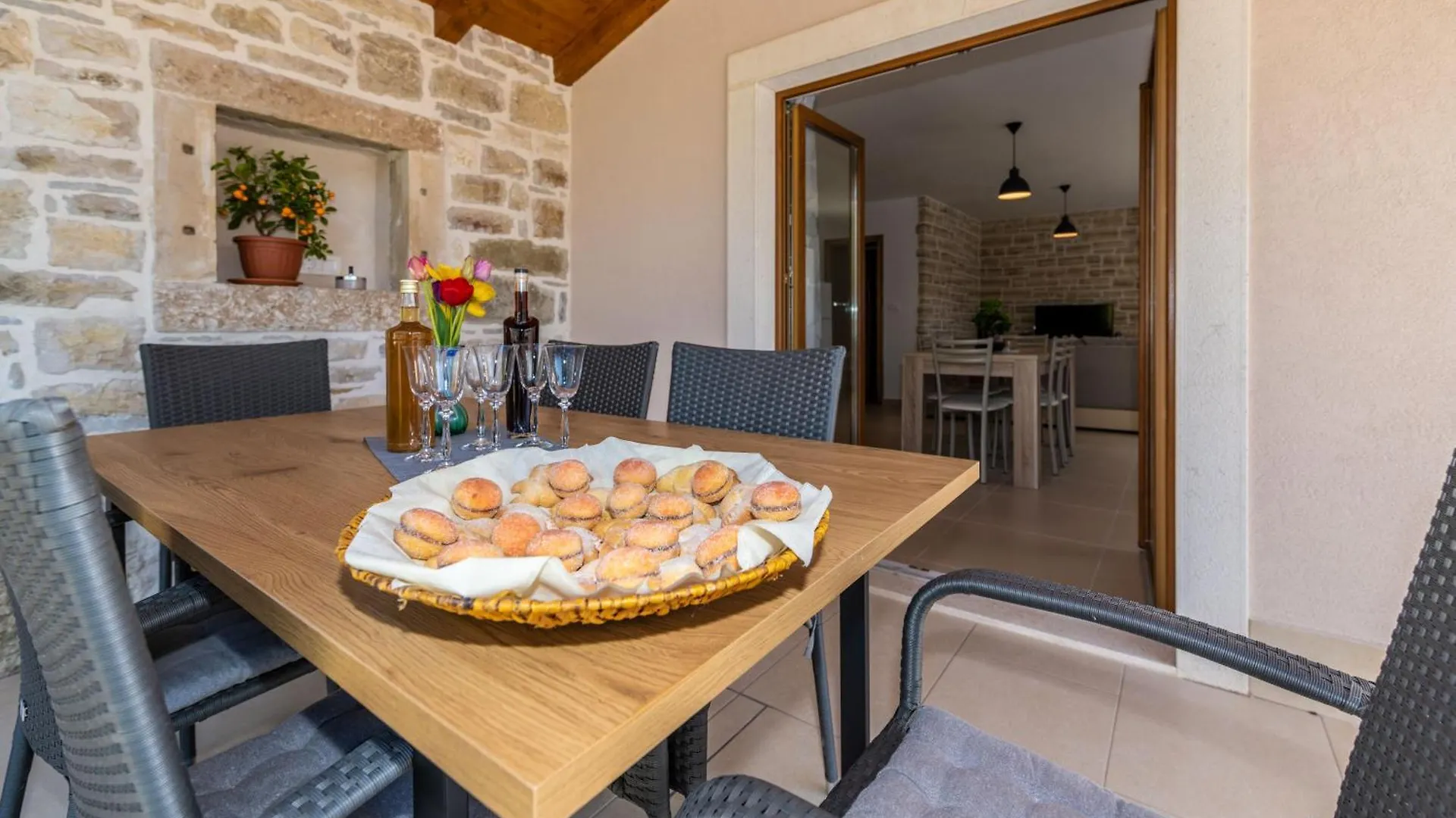Σπίτι διακοπών Villa Azi, A Cozy Mediterranean Hideaway, Peaceful And Fenced Pićan