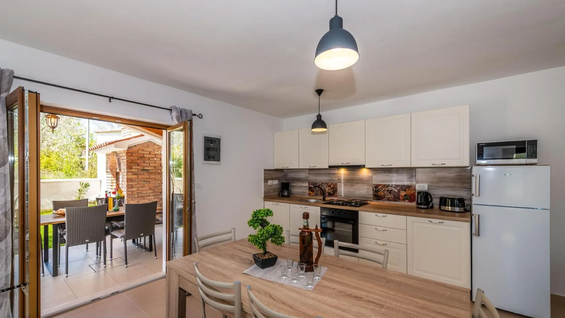Σπίτι διακοπών Villa Azi, A Cozy Mediterranean Hideaway, Peaceful And Fenced Pićan